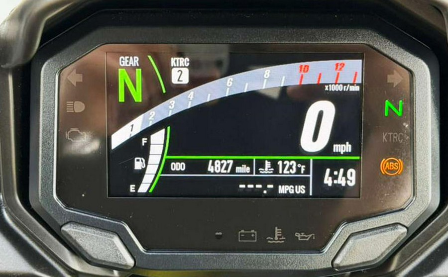 2022 Kawasaki Versys® 650 ABS Candy Lime Green/Metallic Flat Spark Black