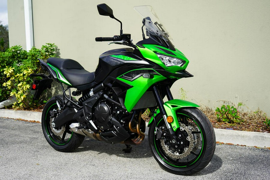 2022 Kawasaki Versys® 650 ABS Candy Lime Green/Metallic Flat Spark Black