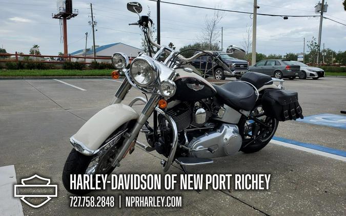 2011 Softail® Deluxe