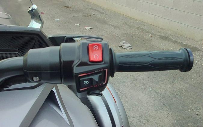 2017 Can-Am Spyder F3 Limited 6-Speed Semi-Automatic (SE6)