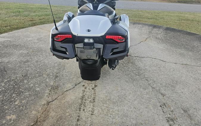 2023 Can-Am Spyder RT