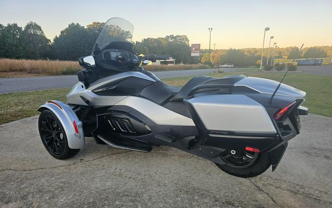 2023 Can-Am Spyder RT