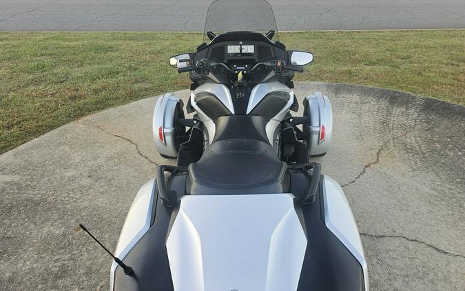 2023 Can-Am Spyder RT