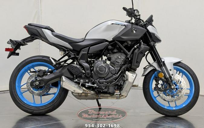 2025 Yamaha MT 07