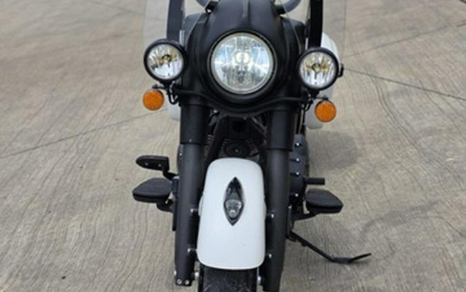 2019 Indian Springfield Dark Horse White Smoke
