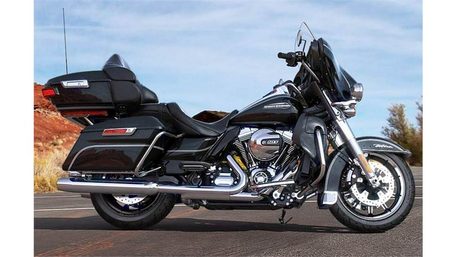 2016 Harley-Davidson® ELECTRA GLIDE STANDARD POLICE (FLHTP)