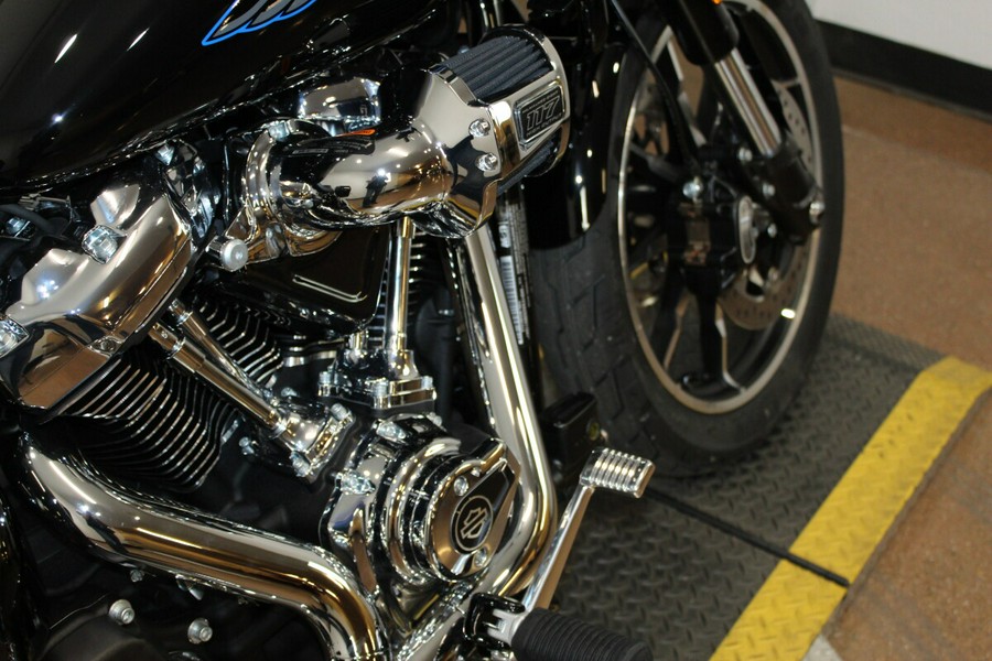 2025 Harley-Davidson Low Rider® ST Vivid Black