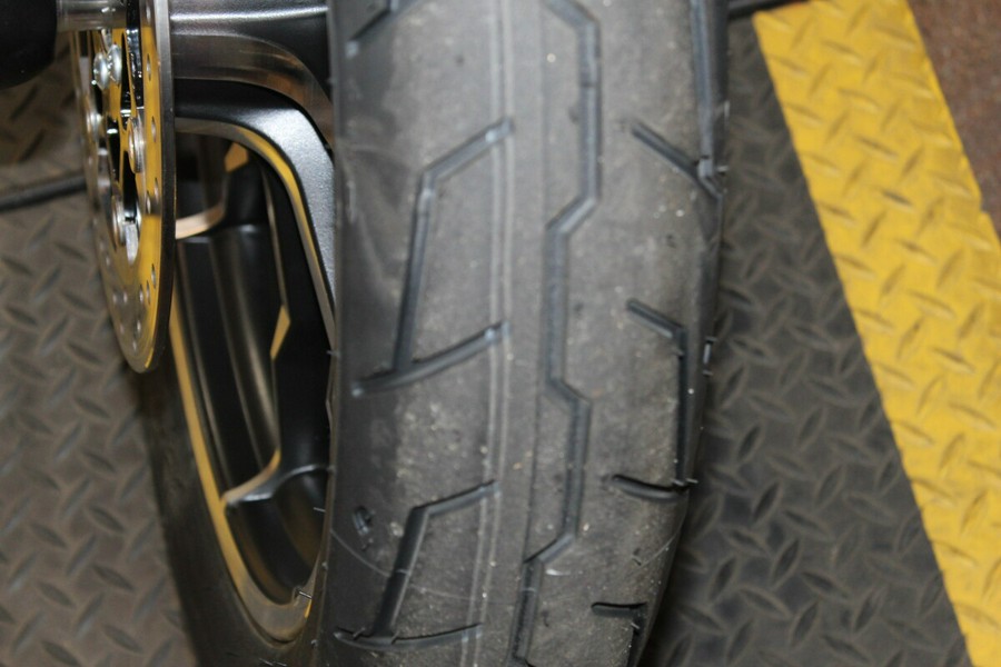 2025 Harley-Davidson Low Rider® ST Vivid Black