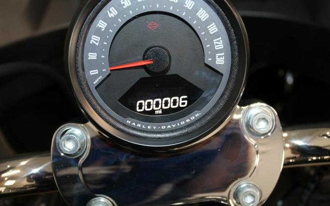 2025 Harley-Davidson Low Rider® ST Vivid Black