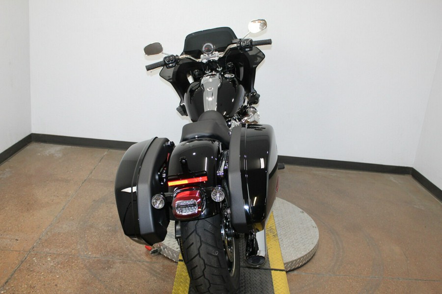 2025 Harley-Davidson Low Rider® ST Vivid Black