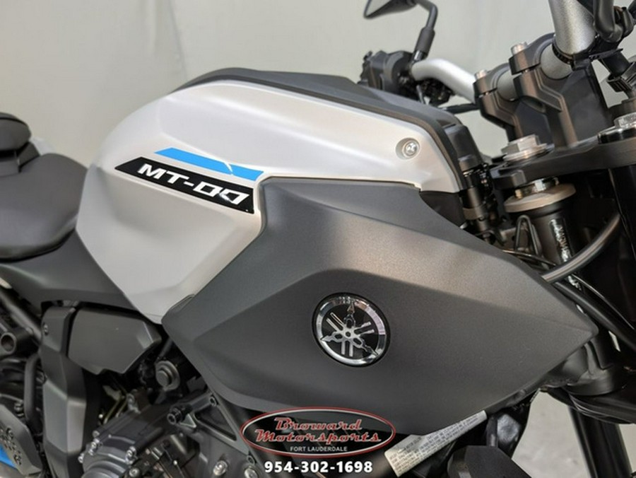 2025 Yamaha MT 07
