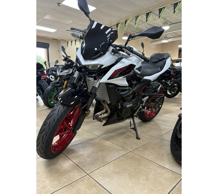 2026 Kawasaki Z500 SE ABS