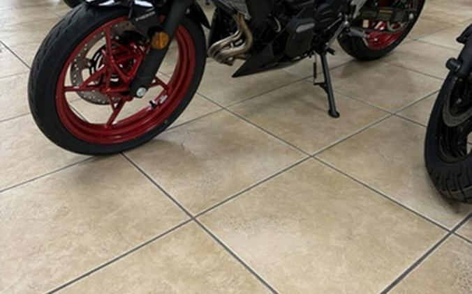 2026 Kawasaki Z500 SE ABS