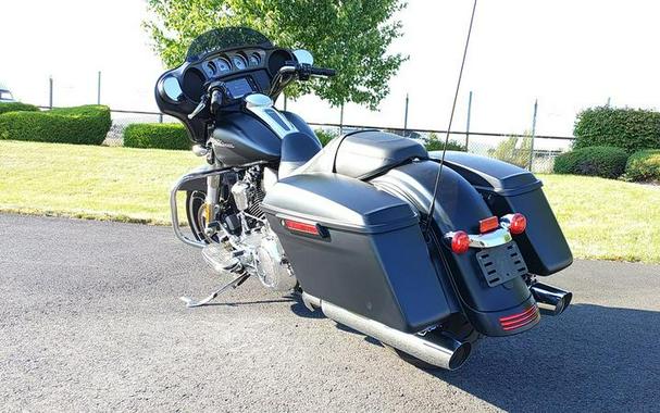 2017 Harley-Davidson® FLHX - Street Glide®