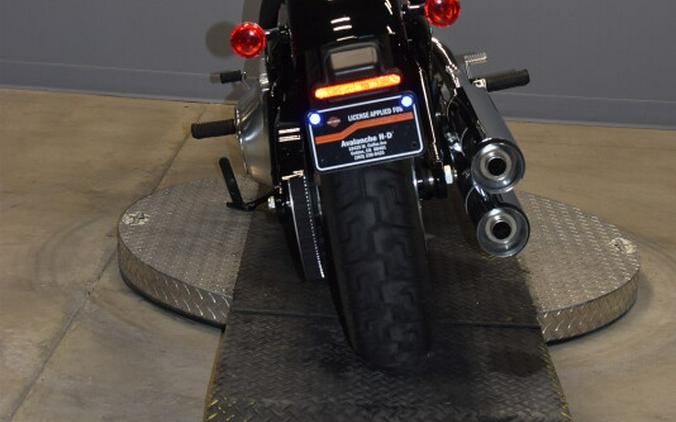 2022 Harley-Davidson Softail Standard