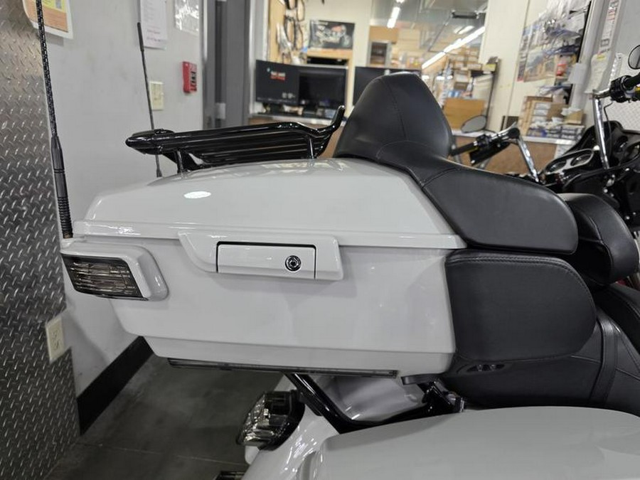 2020 Harley-Davidson® FLHTKSE - CVO™ Limited