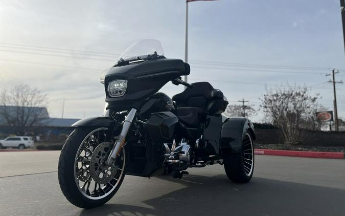 2026 Harley-Davidson® FLHLT Street Glide 3 Limited OLIV STL MTL/BLK