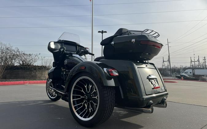 2026 Harley-Davidson® FLHLT Street Glide 3 Limited OLIV STL MTL/BLK