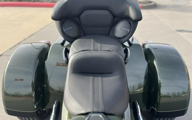 2026 Harley-Davidson® FLHLT Street Glide 3 Limited OLIV STL MTL/BLK