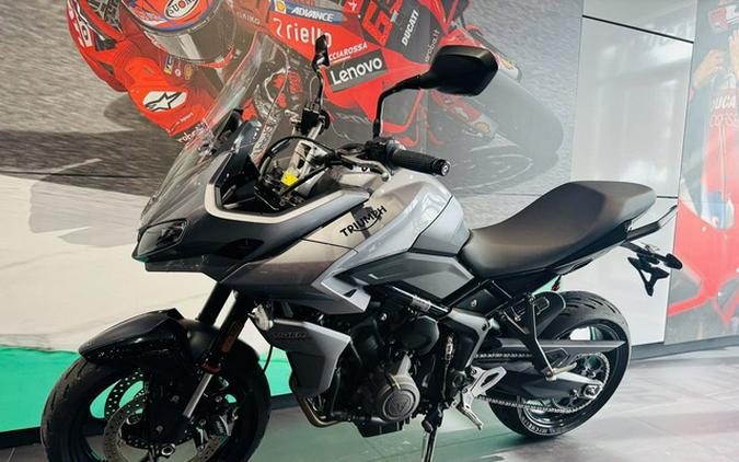 2022 Triumph Tiger Sport 660 GraphiteSapphire Black