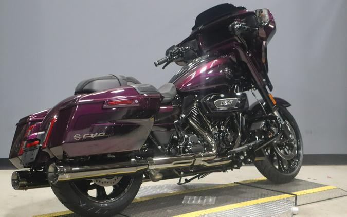 2025 Harley-Davidson CVO Street Glide FLHXSE