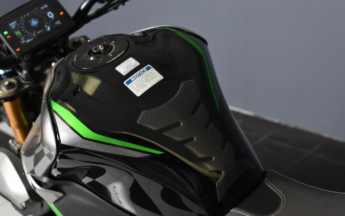2025 Kawasaki Z900 SE Metallic Matte Graphite Gray / Ebony / Metallic Graphite Gray ZR900M