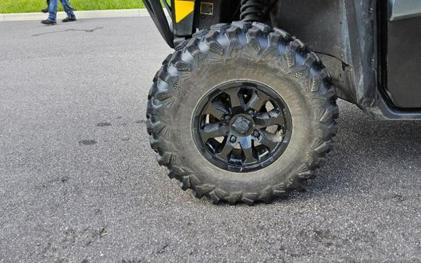 2023 Can-Am Defender MAX DPS HD9