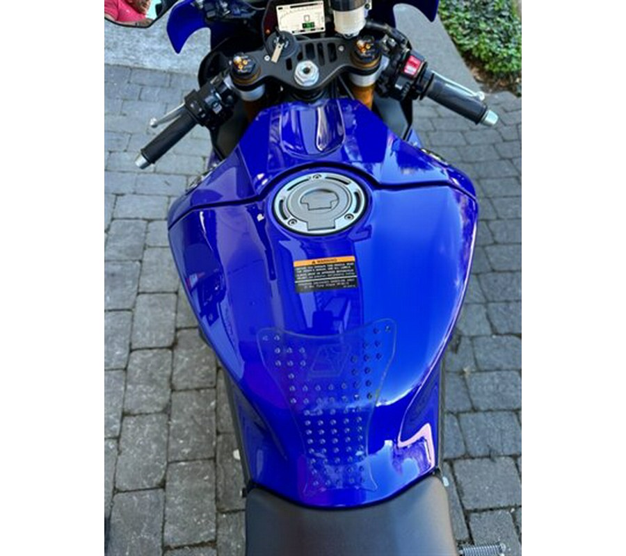 2017 Yamaha YZF R1