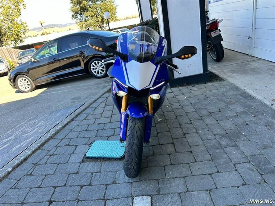 2017 Yamaha YZF R1