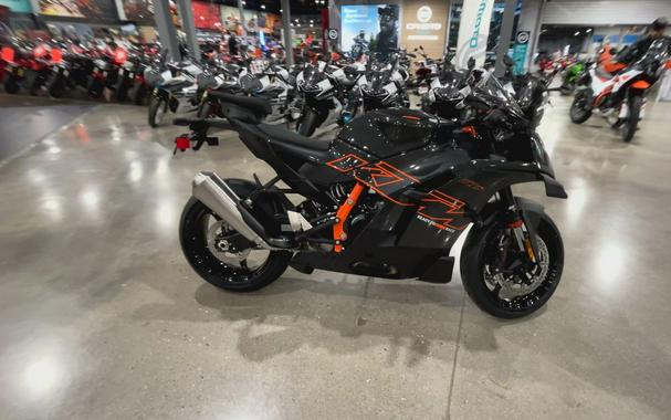 2026 KTM 990 RC R