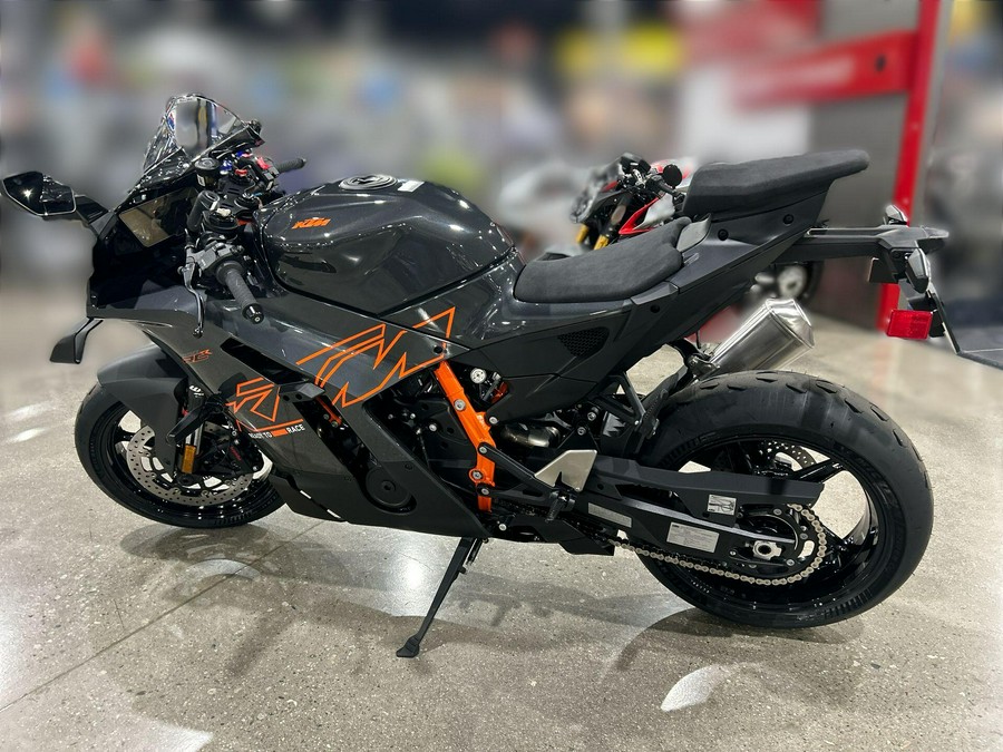 2026 KTM 990 RC R