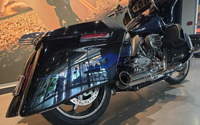 FLHXSE 2016 CVO™ Street Glide®