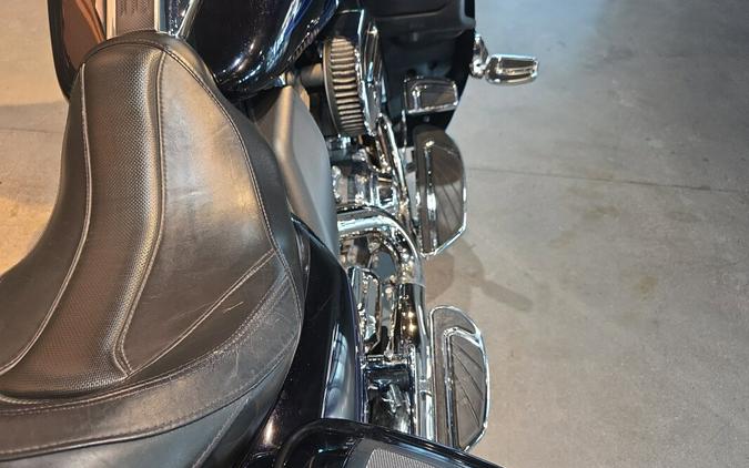 FLHXSE 2016 CVO™ Street Glide®