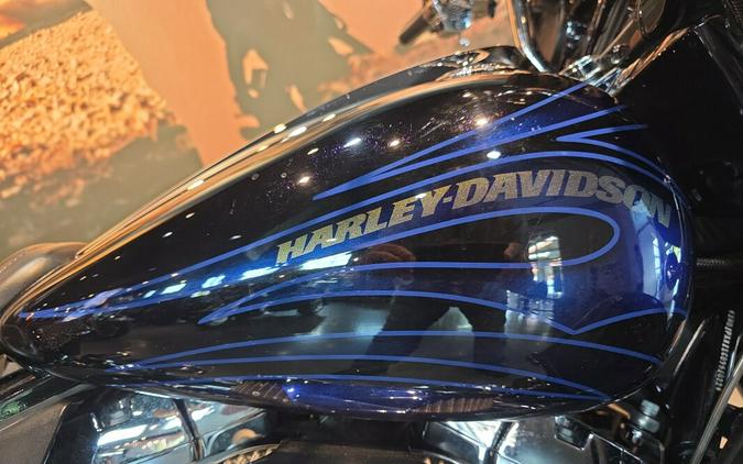 FLHXSE 2016 CVO™ Street Glide®