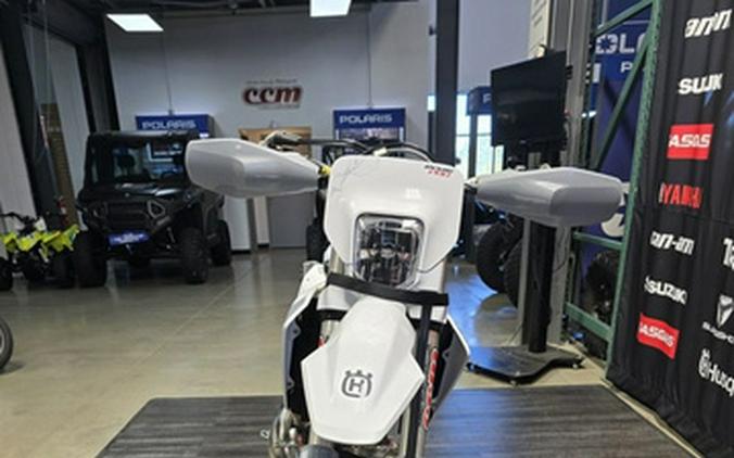 2027 Husqvarna TE 300 Pro