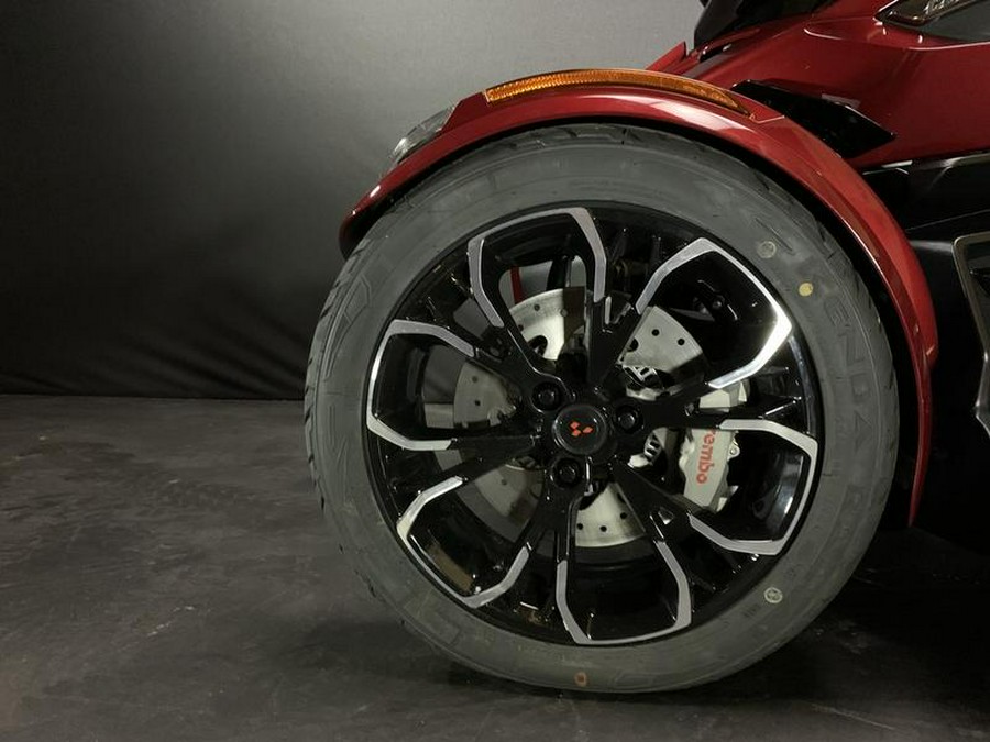 2024 Can-Am® Spyder RT Limited Platine Wheels