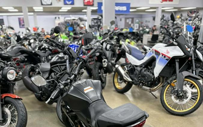 2025 Honda CB300R ABS