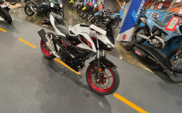 2026 Kawasaki Z500 SE ABS