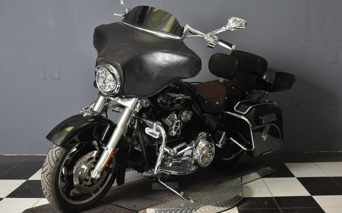 2010 Harley-Davidson Street Glide Black FLHX