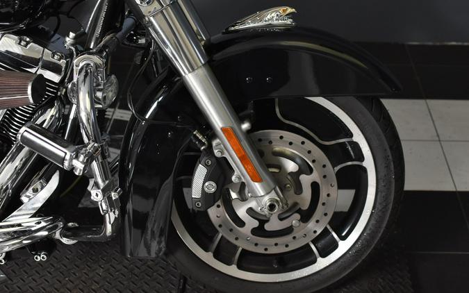 2010 Harley-Davidson Street Glide Black FLHX