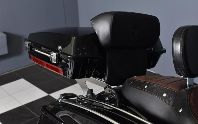 2010 Harley-Davidson Street Glide Black FLHX