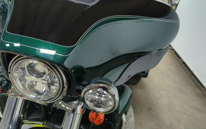 2024 Harley-Davidson® Tri Glide® Ultra Alpine Green / Vivid Black