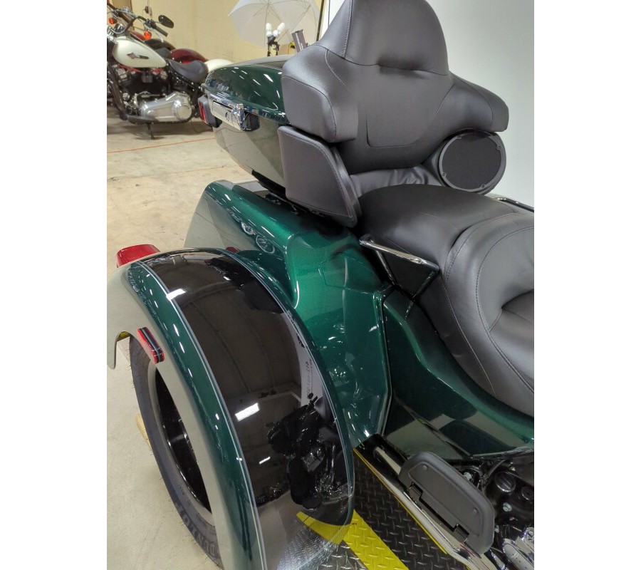 2024 Harley-Davidson® Tri Glide® Ultra Alpine Green / Vivid Black