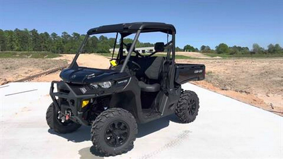 2025 Can-Am Defender XT HD9