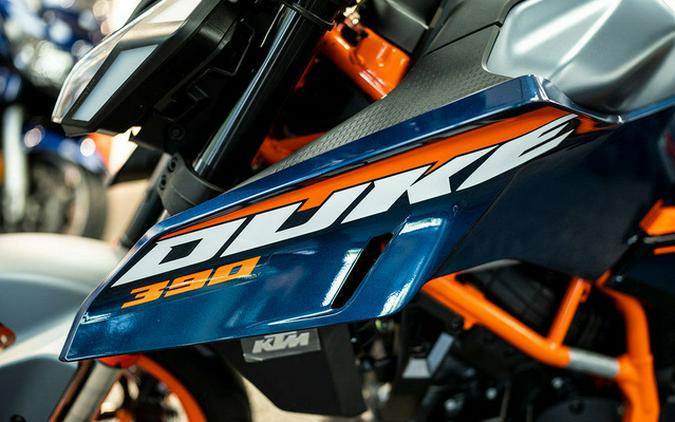 2025 KTM Duke 390