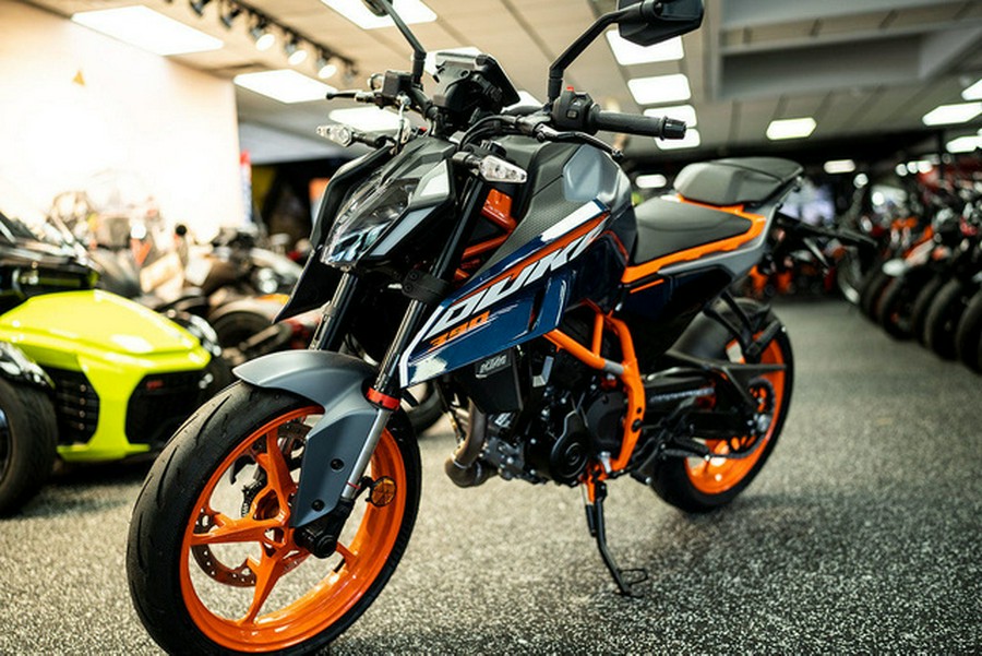 2025 KTM Duke 390