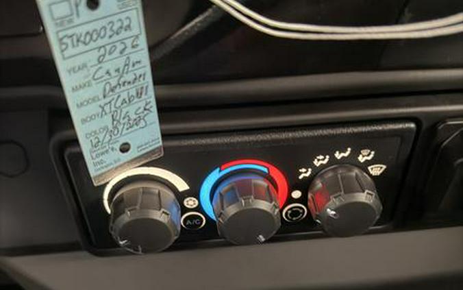 2026 Can-Am® Defender XT CAB HD11