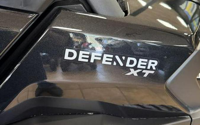 2026 Can-Am® Defender XT CAB HD11