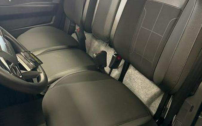 2026 Can-Am® Defender XT CAB HD11