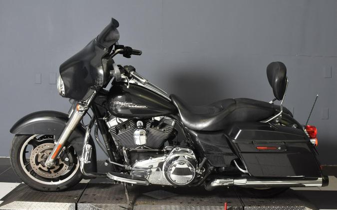2009 Harley-Davidson Street Glide Black Cherry Pearl & Pewter Pearl FLHX